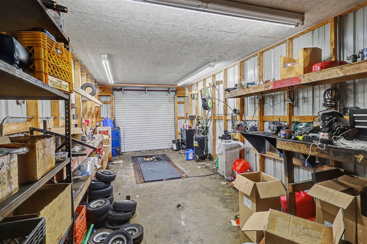 3883 W Carleton Road, Hillsdale, MI, 49242-5051