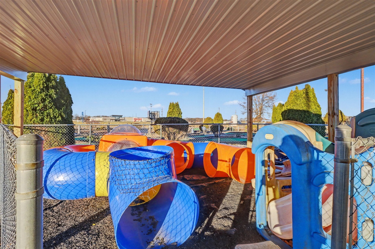 3883 W Carleton Road, Hillsdale, MI, 49242-5051