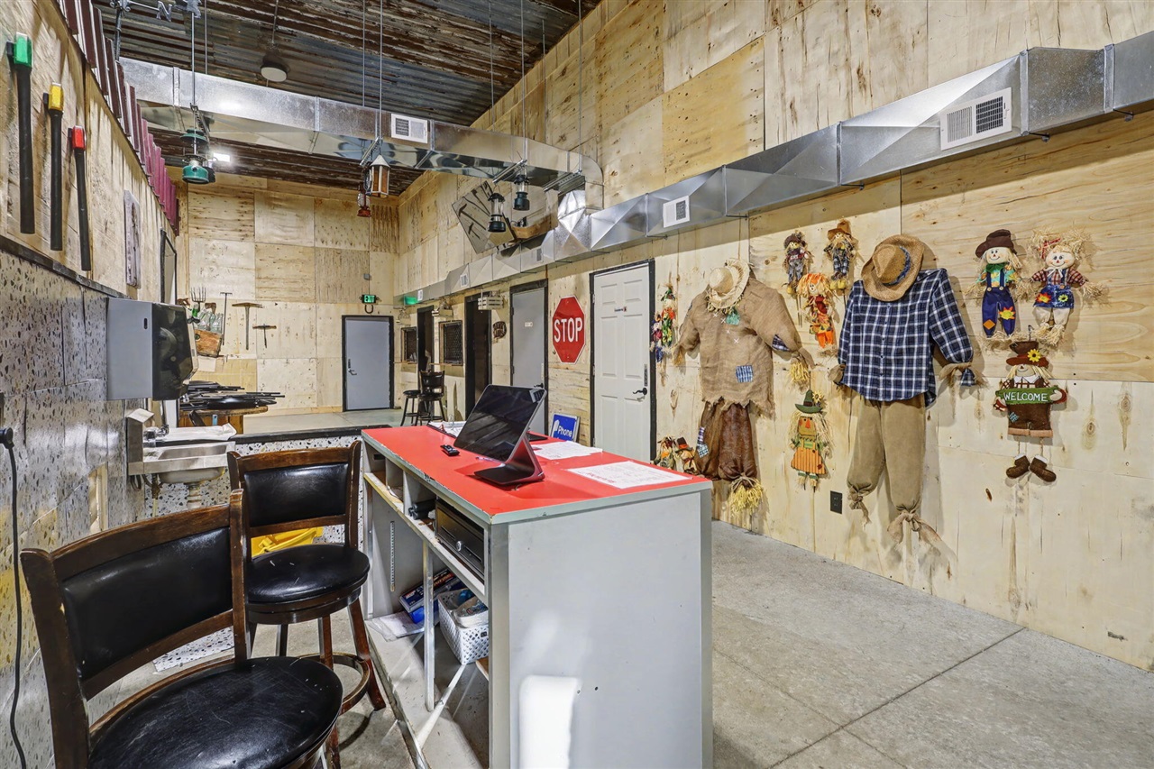 3883 W Carleton Road, Hillsdale, MI, 49242-5051