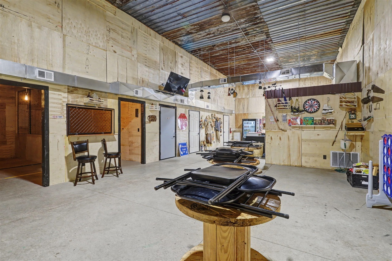 3883 W Carleton Road, Hillsdale, MI, 49242-5051