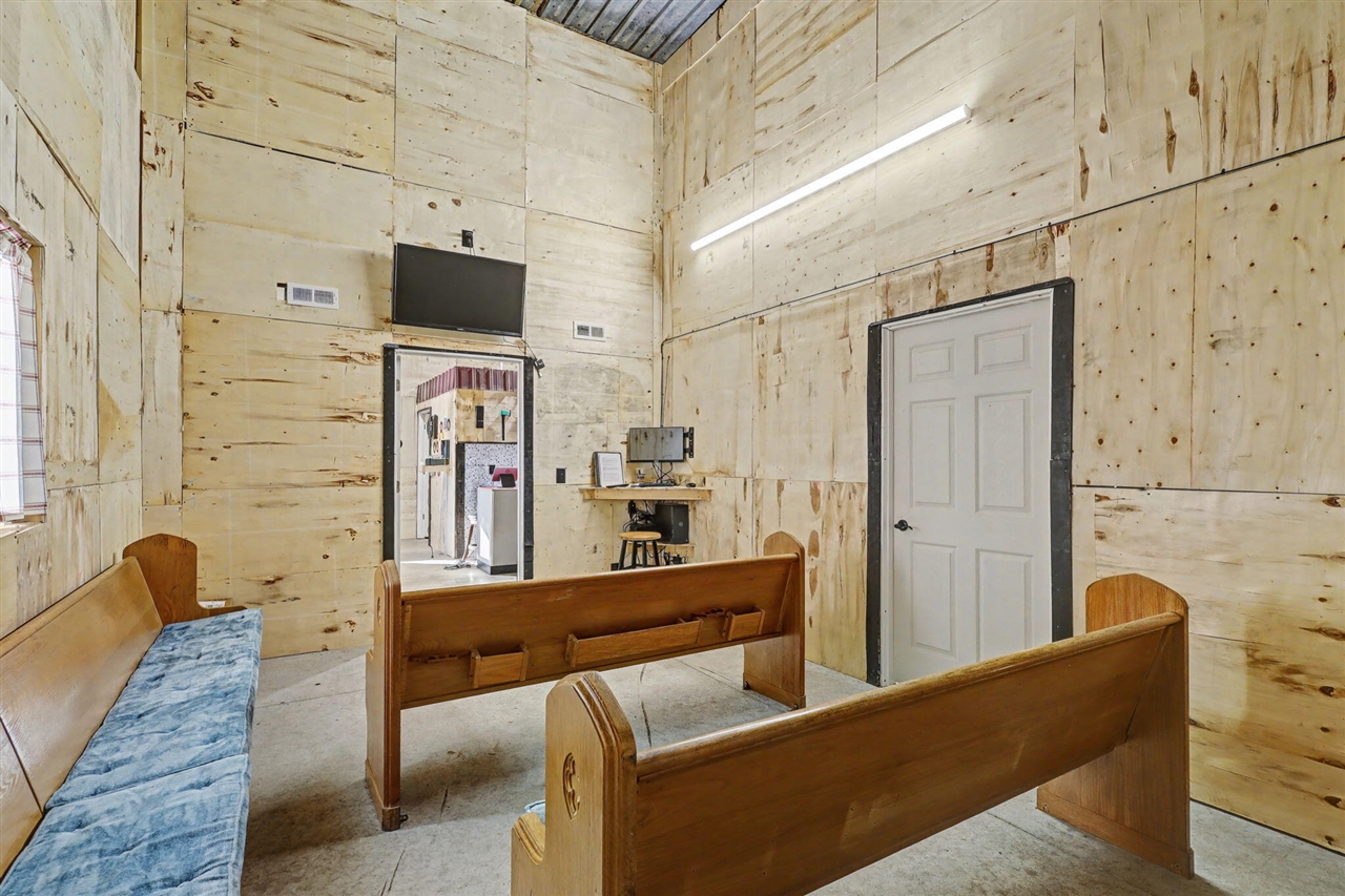 3883 W Carleton Road, Hillsdale, MI, 49242-5051