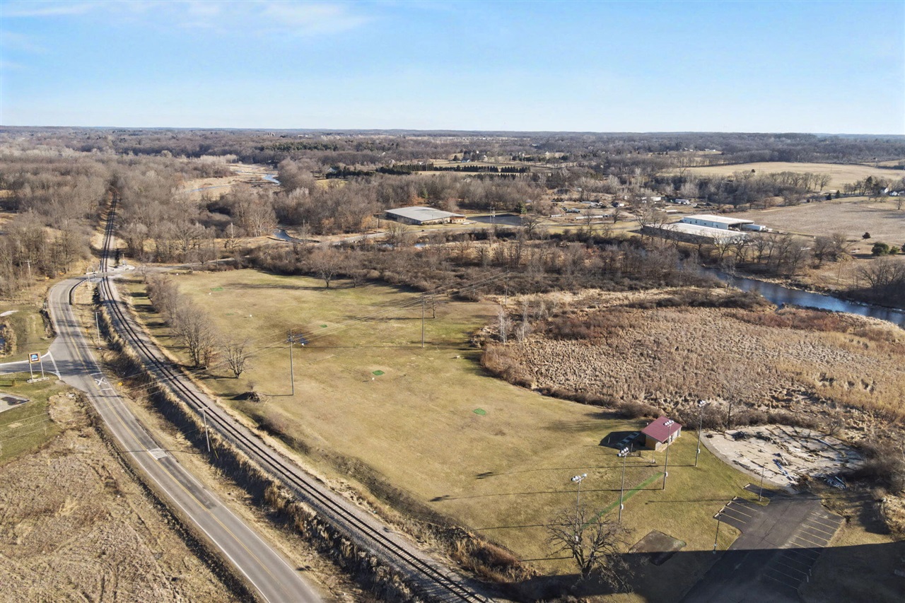 3883 W Carleton Road, Hillsdale, MI, 49242-5051