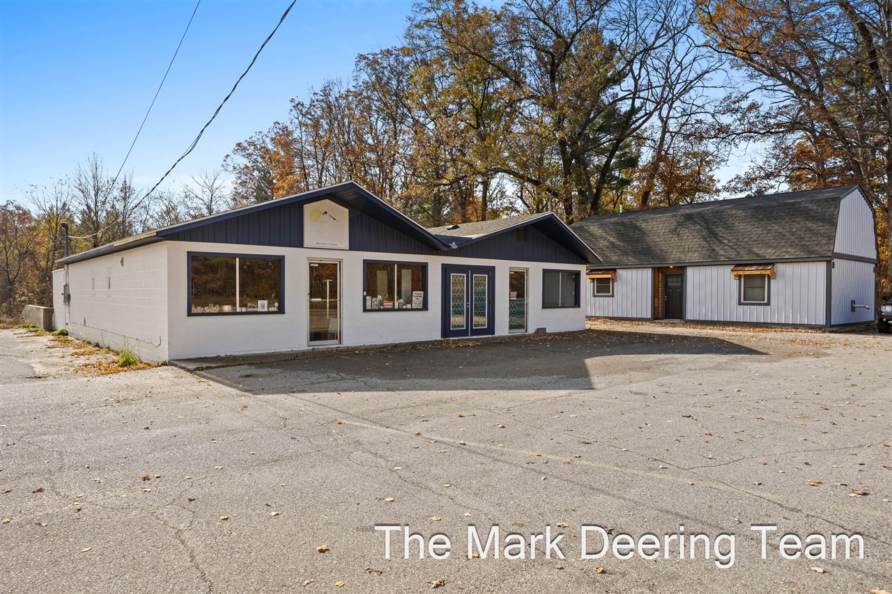 6372 E 36th Street, White Cloud, MI, 49349-9513