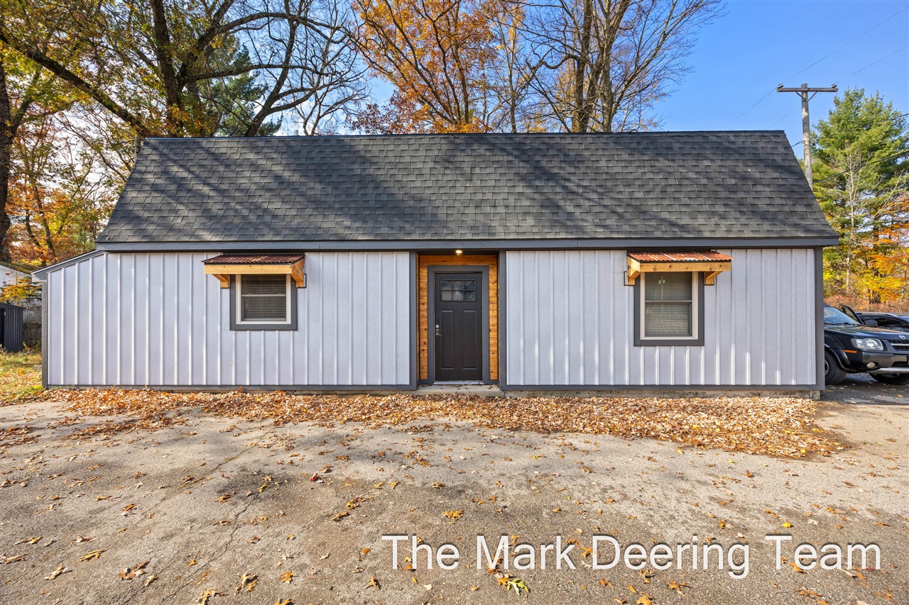 6372 E 36th Street, White Cloud, MI, 49349-9513