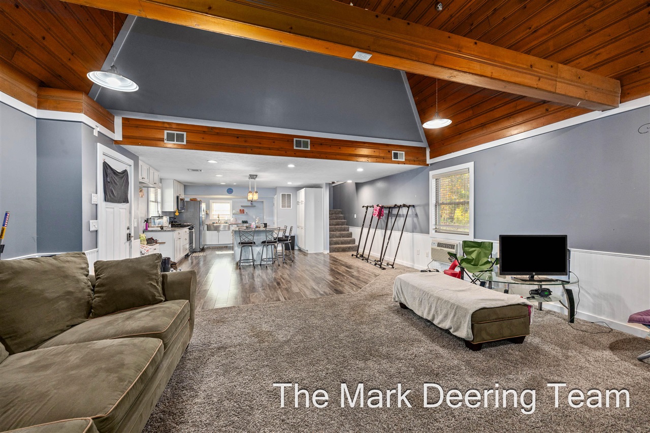 6372 E 36th Street, White Cloud, MI, 49349-9513