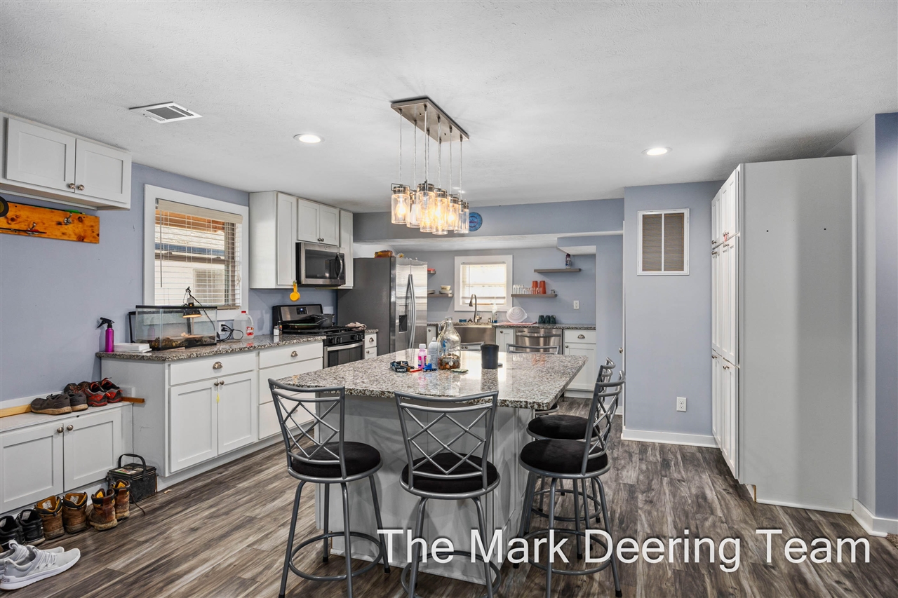 6372 E 36th Street, White Cloud, MI, 49349-9513