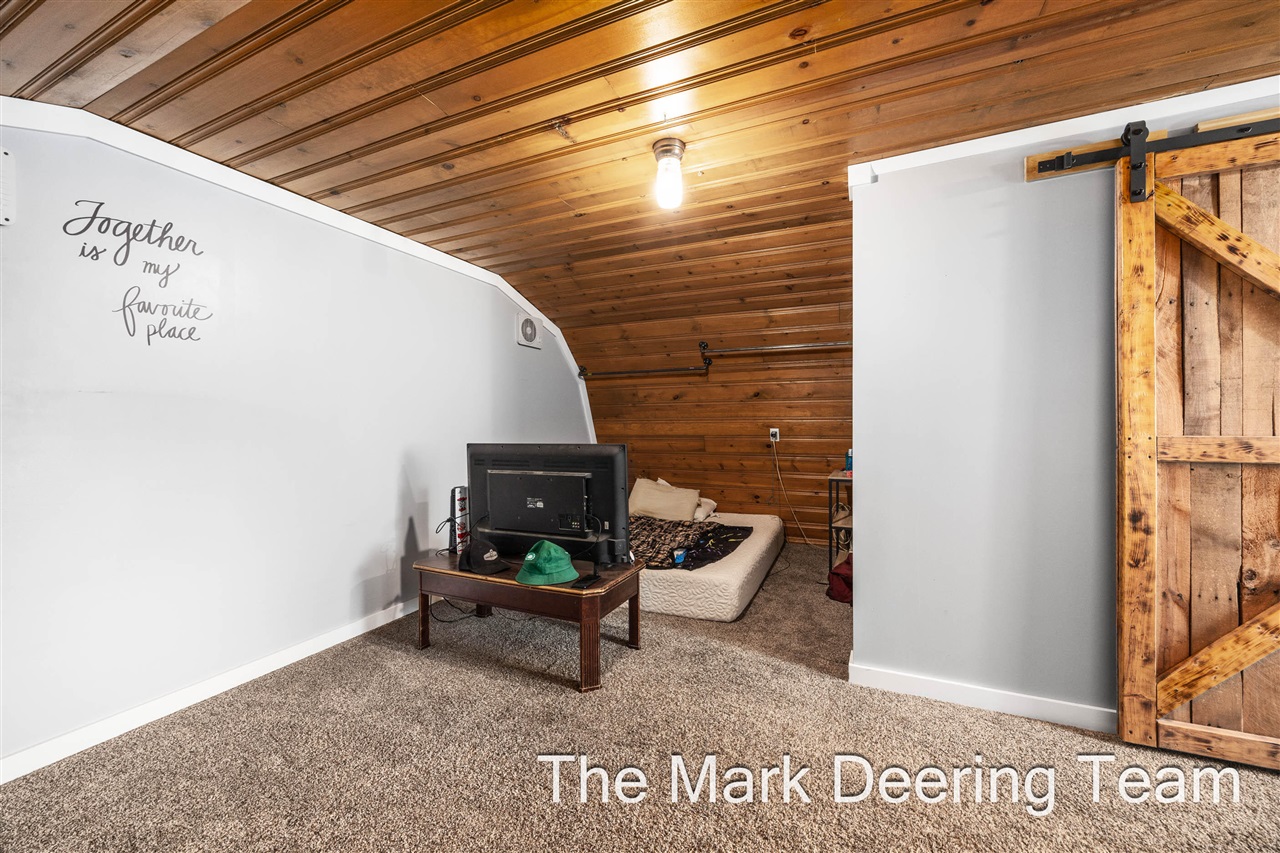 6372 E 36th Street, White Cloud, MI, 49349-9513