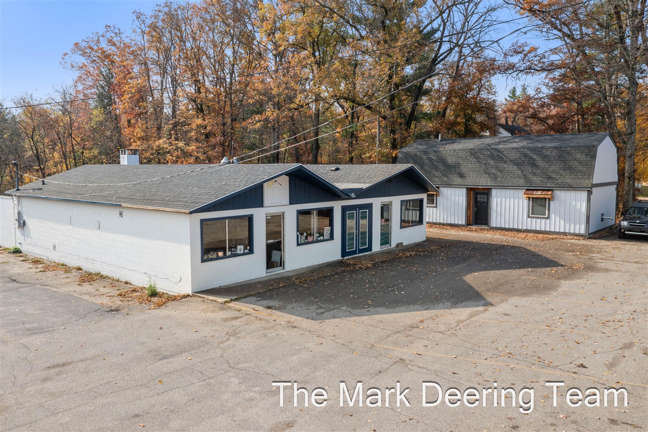 6372 E 36th Street, White Cloud, MI, 49349-9513