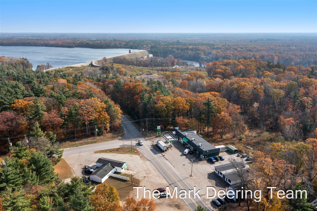 6372 E 36th Street, White Cloud, MI, 49349-9513