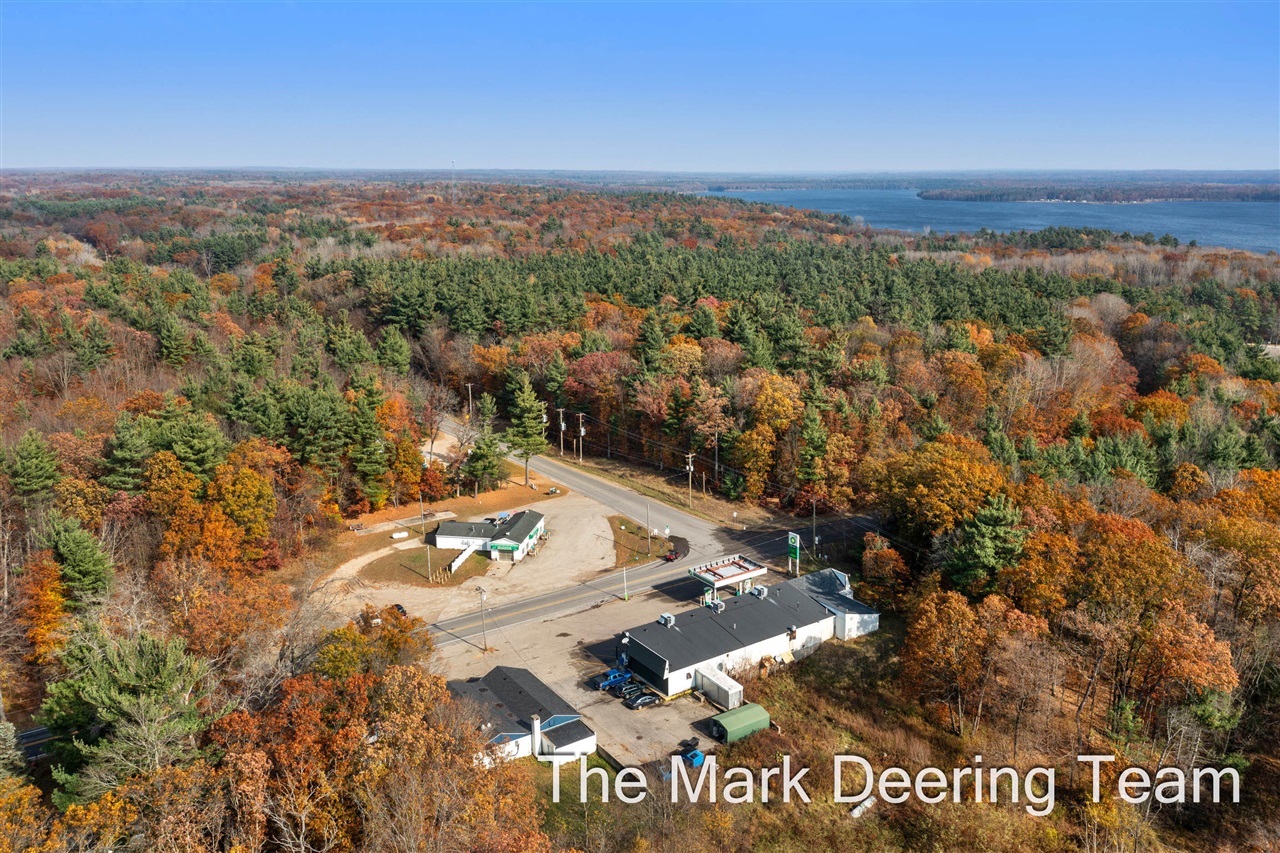 6372 E 36th Street, White Cloud, MI, 49349-9513