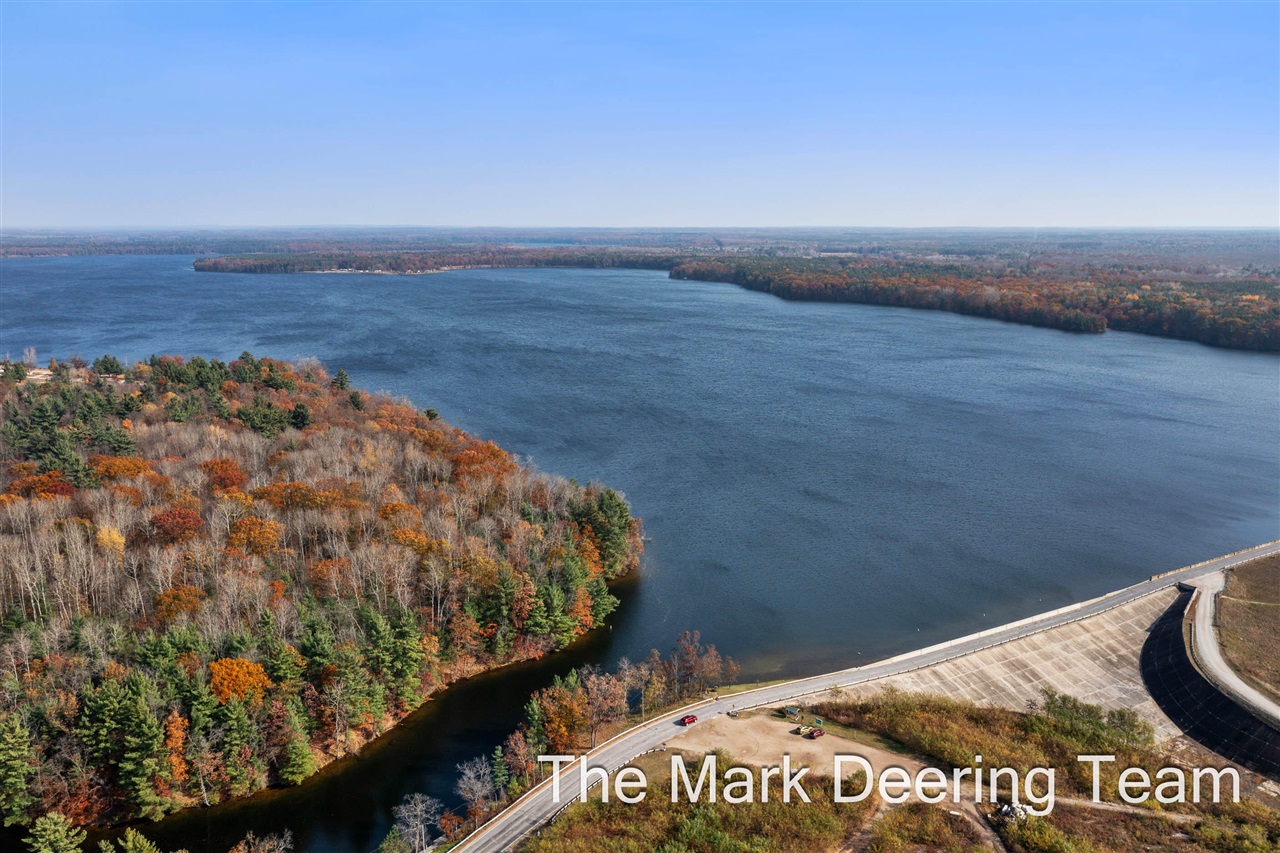 6372 E 36th Street, White Cloud, MI, 49349-9513