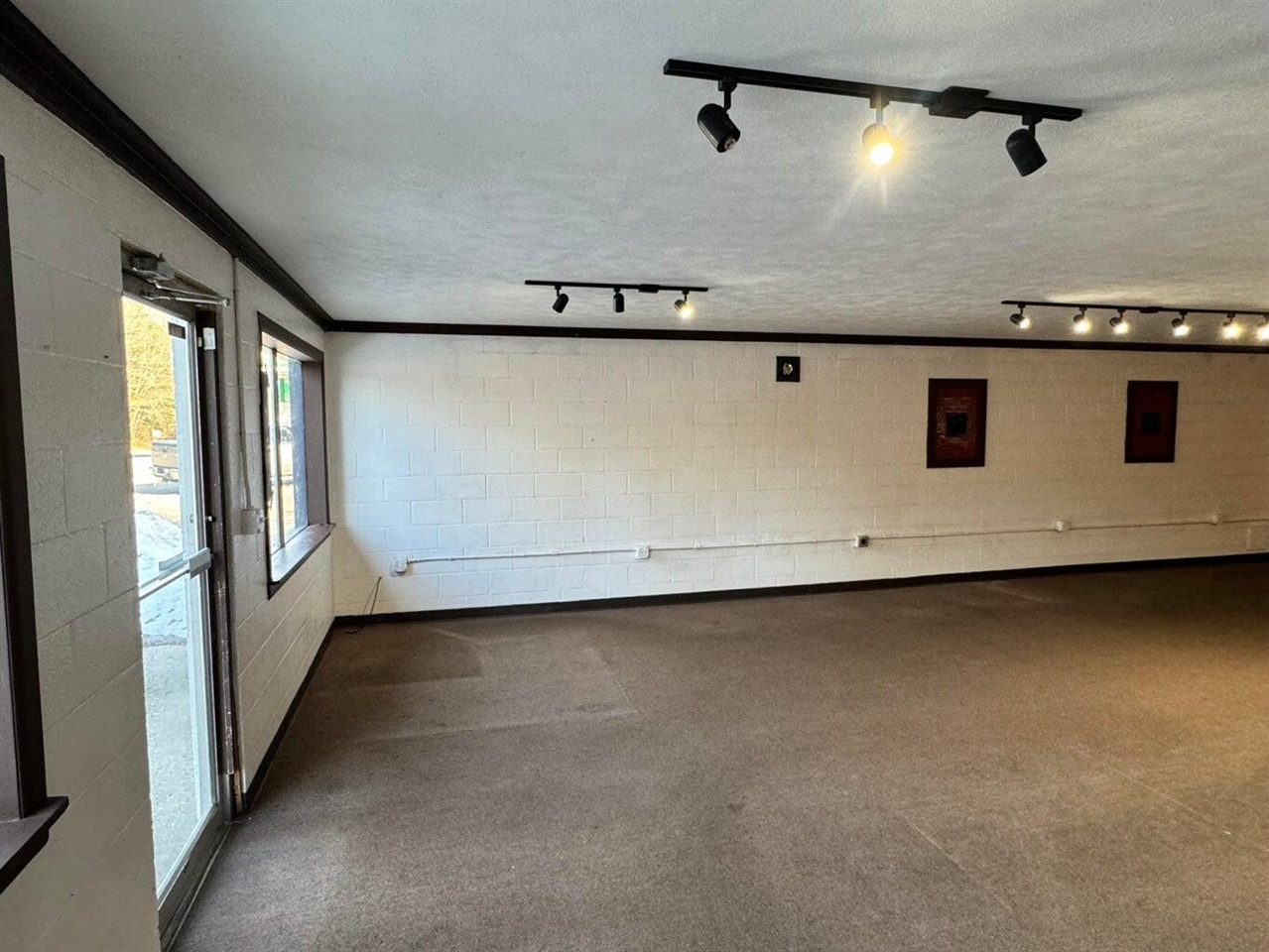 6372 E 36th Street, White Cloud, MI, 49349-9513