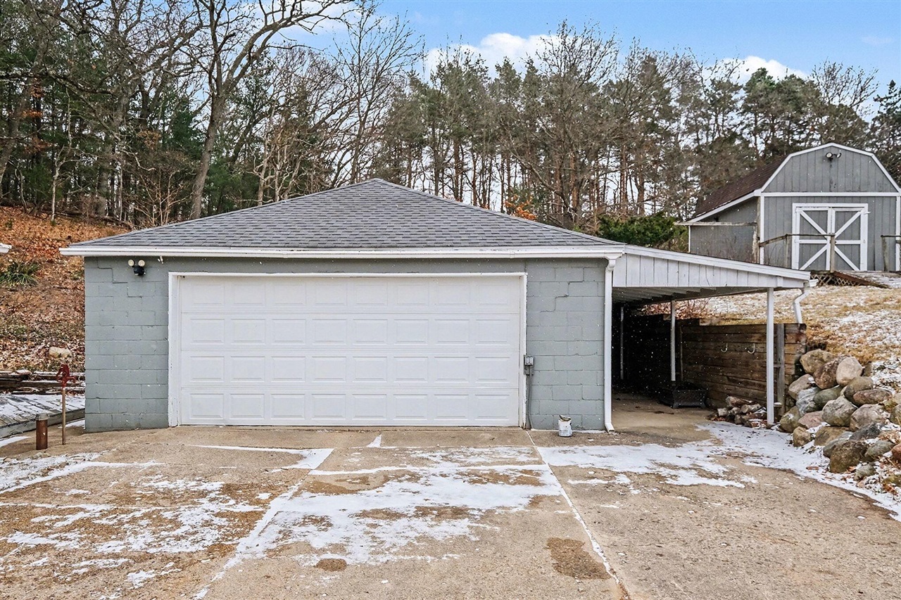 10990 Summit Avenue, Rockford, MI, 49341-9771