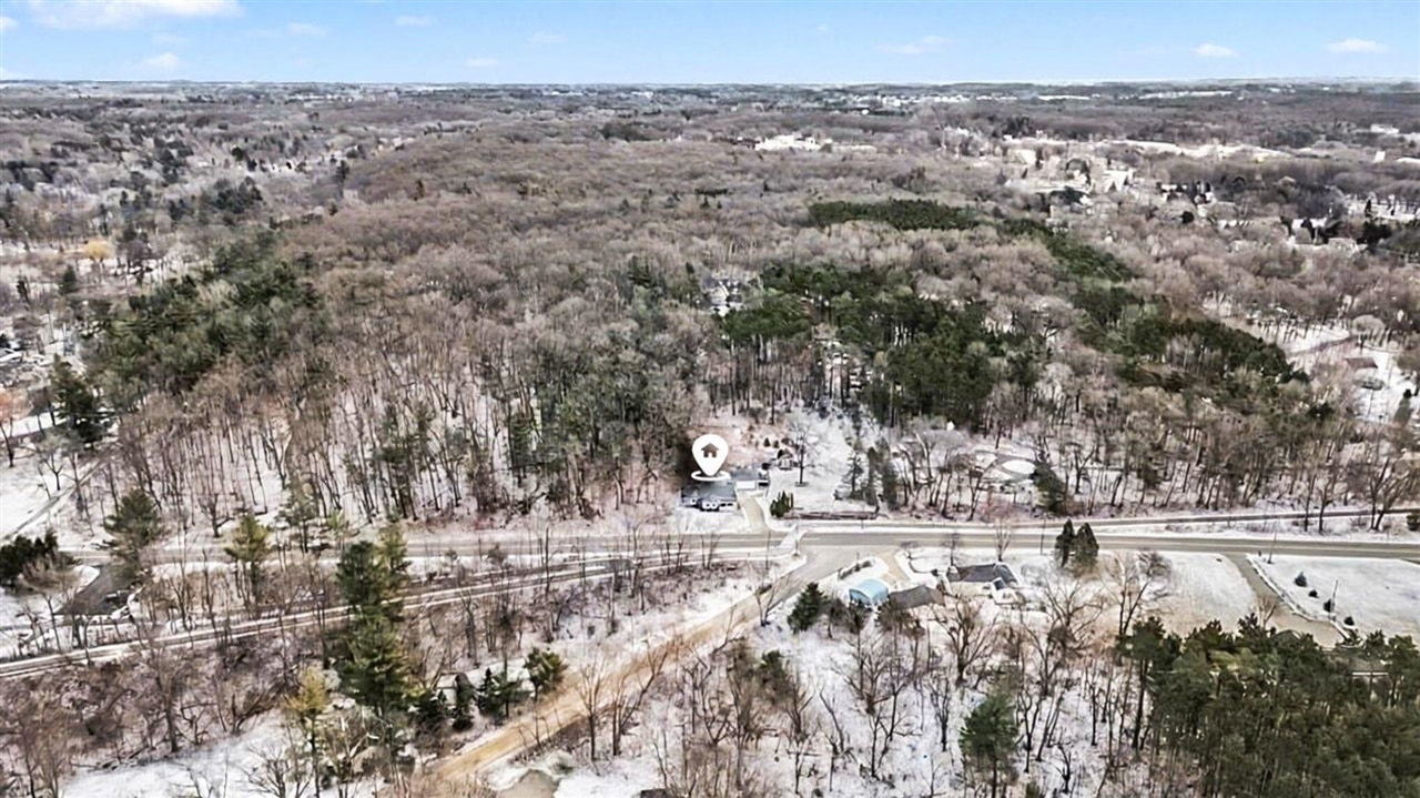 10990 Summit Avenue, Rockford, MI, 49341-9771