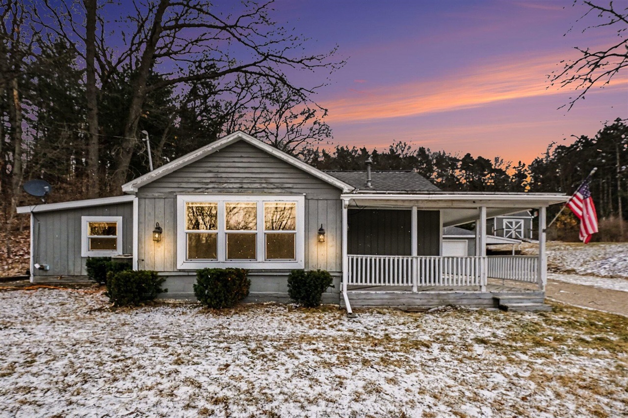 10990 Summit Avenue, Rockford, MI, 49341-9771