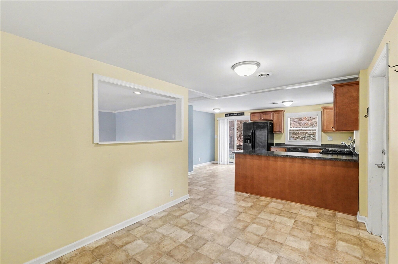 10990 Summit Avenue, Rockford, MI, 49341-9771