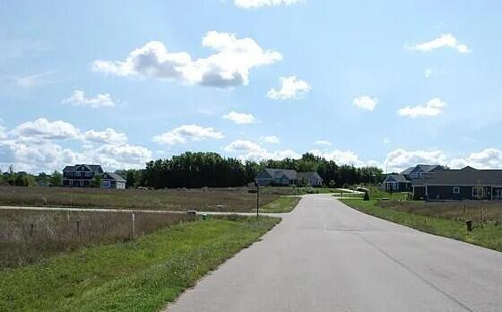 669 Madeira Drive, Traverse City, MI, 49696-9375
