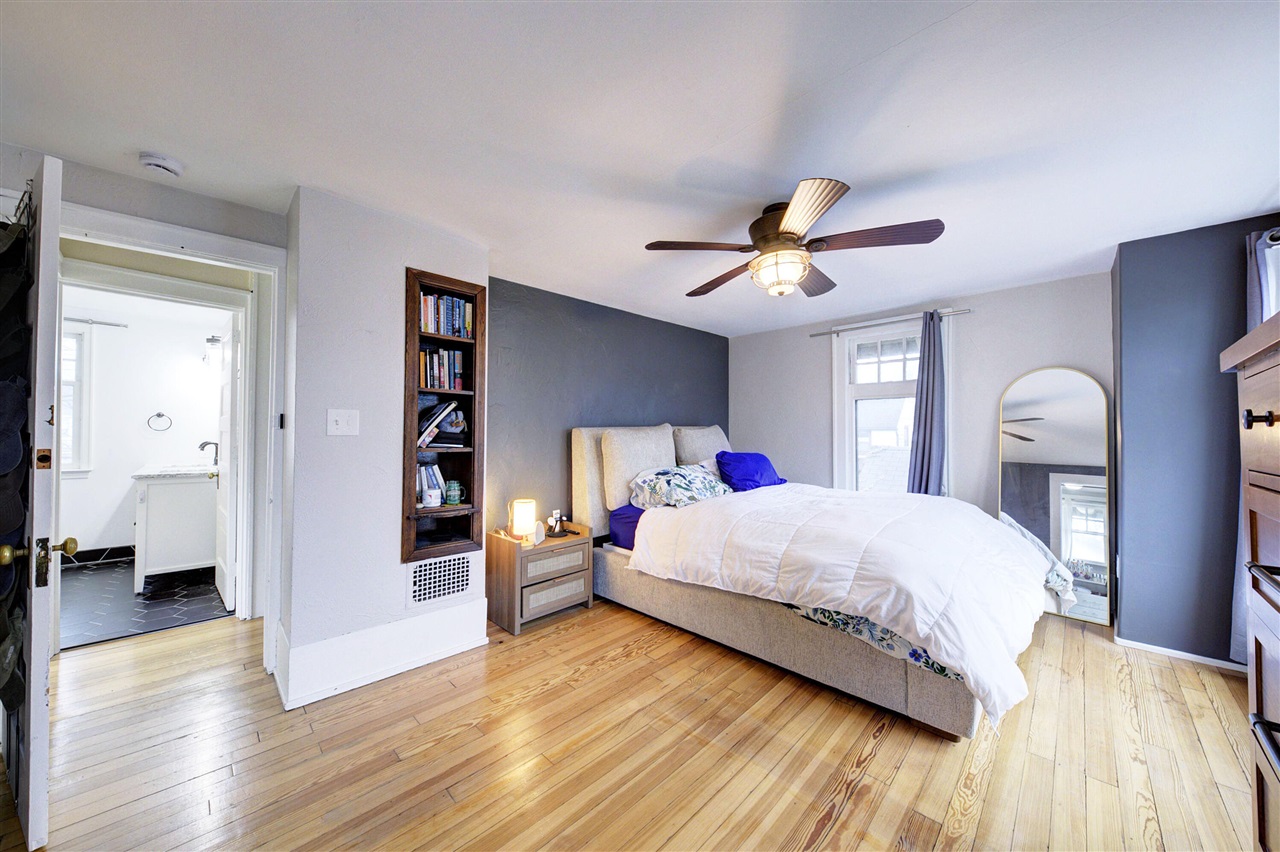 809 Sycamore Place, Ann Arbor, MI, 48104-4303