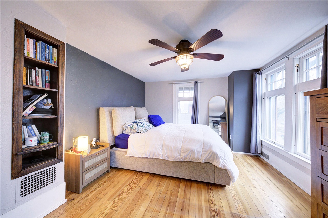 809 Sycamore Place, Ann Arbor, MI, 48104-4303