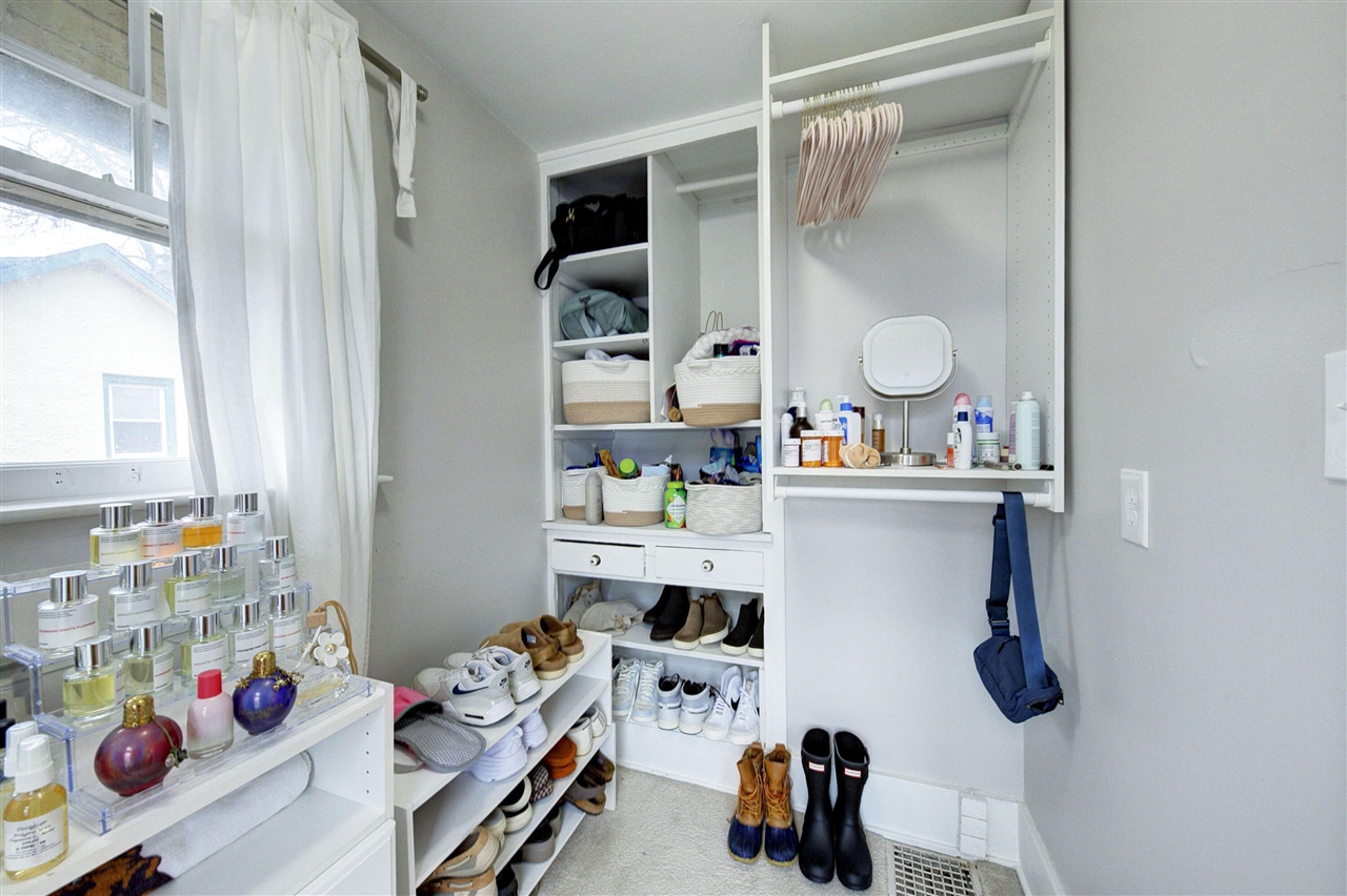 809 Sycamore Place, Ann Arbor, MI, 48104-4303