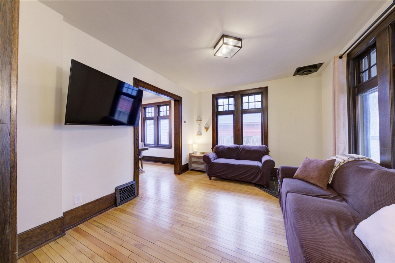 809 Sycamore Place, Ann Arbor, MI, 48104-4303