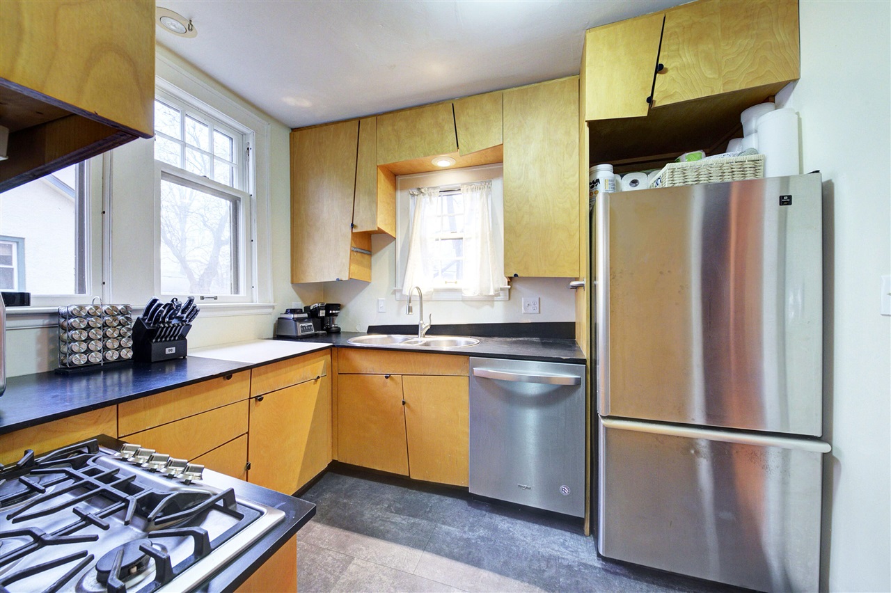 809 Sycamore Place, Ann Arbor, MI, 48104-4303