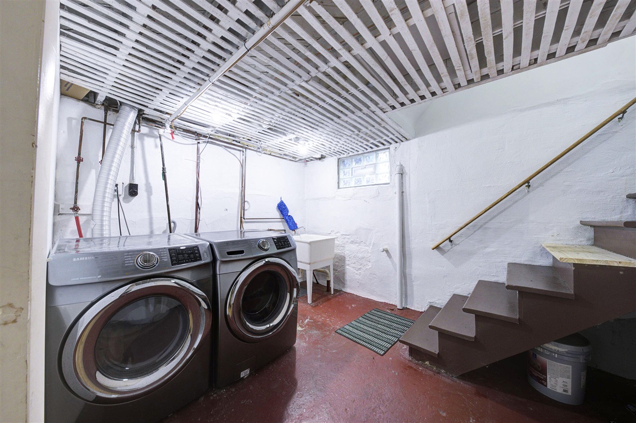 809 Sycamore Place, Ann Arbor, MI, 48104-4303