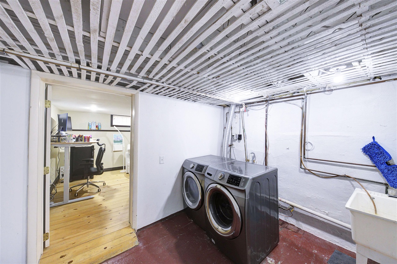 809 Sycamore Place, Ann Arbor, MI, 48104-4303