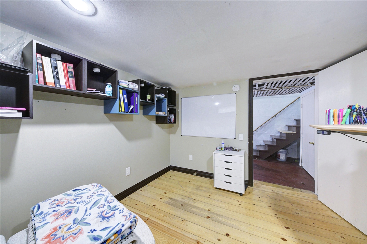 809 Sycamore Place, Ann Arbor, MI, 48104-4303