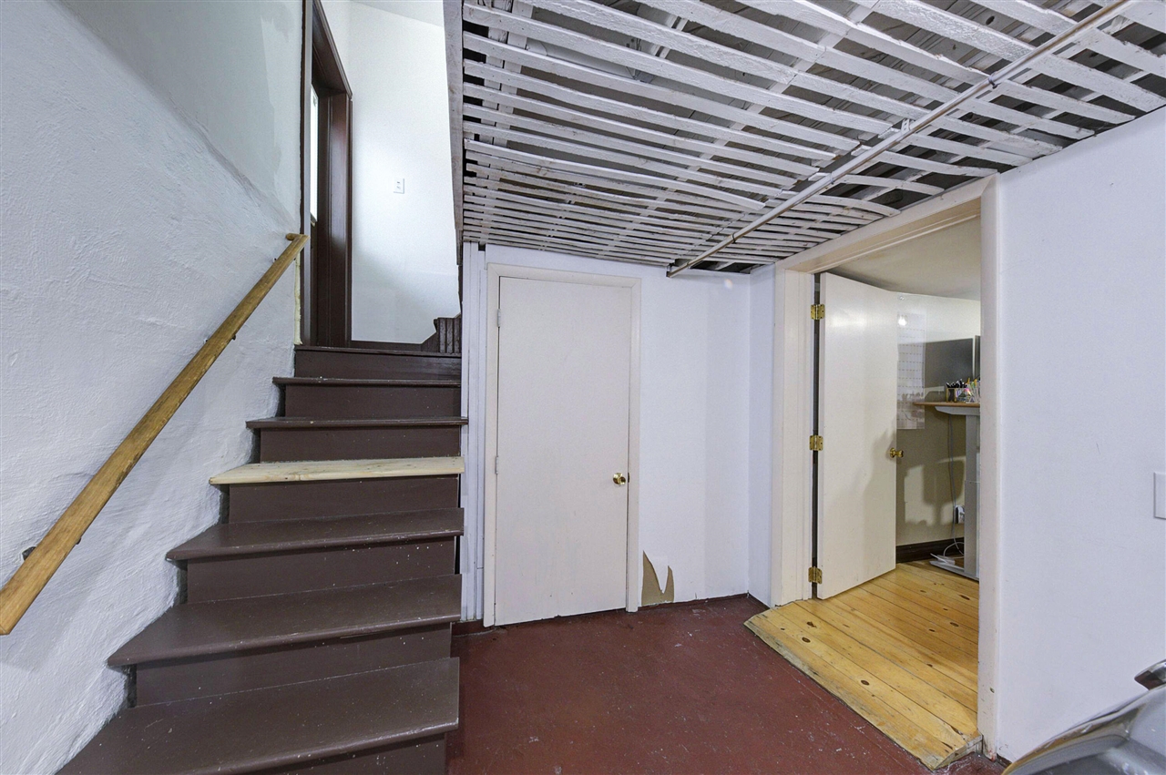 809 Sycamore Place, Ann Arbor, MI, 48104-4303