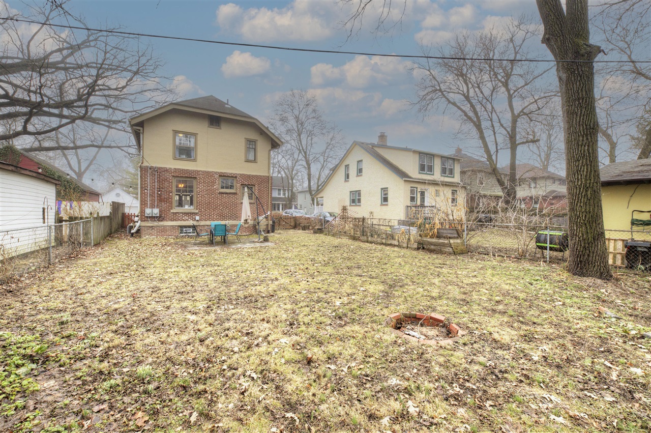 809 Sycamore Place, Ann Arbor, MI, 48104-4303