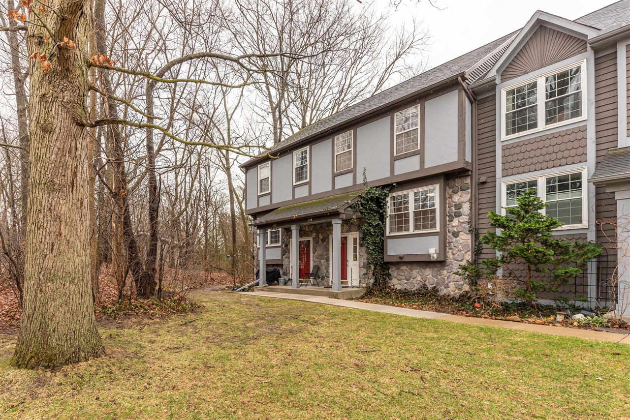 278 Lyn Anne Court UNIT&nbsp;27, Ann Arbor, MI, 48103-3400