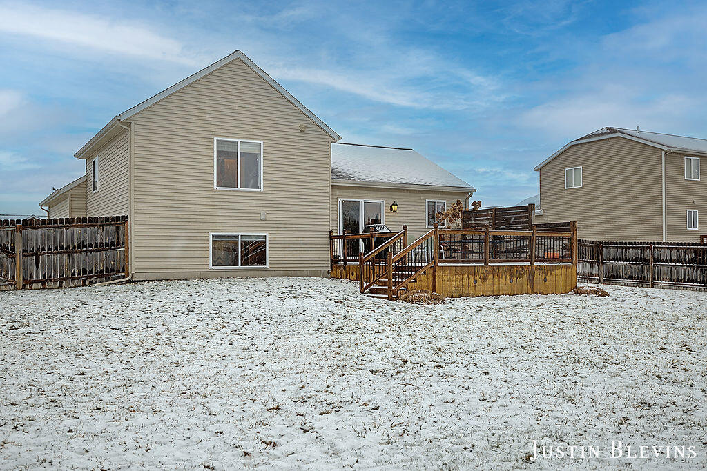 Homes for sale in Cedar Springs, MI | 12018 Russell Rdg, Cedar Springs, MI 49319 | MLS# 70519808