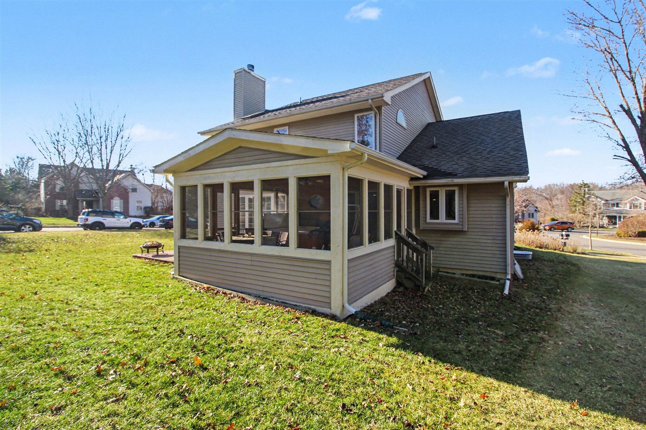 600 Bannock Court, Saline, MI, 48176-1476