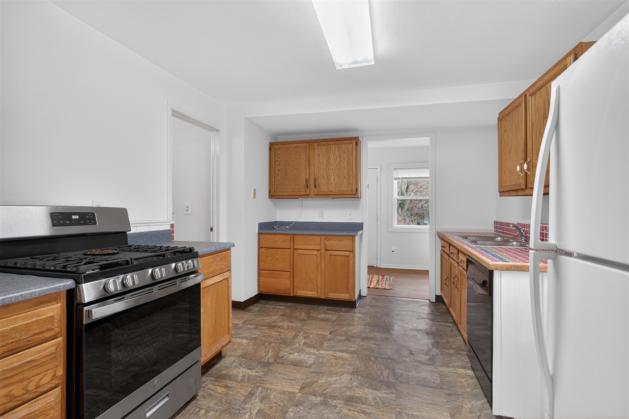 609 Webb Street, Jackson, MI, 49202-3278