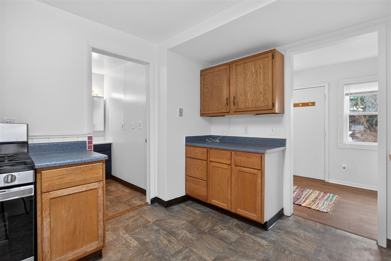 609 Webb Street, Jackson, MI, 49202-3278