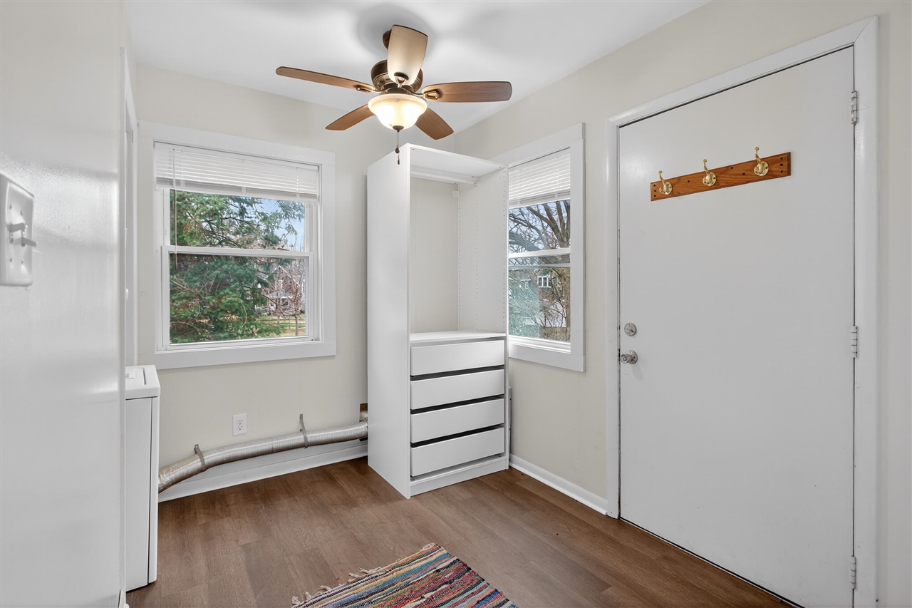 609 Webb Street, Jackson, MI, 49202-3278