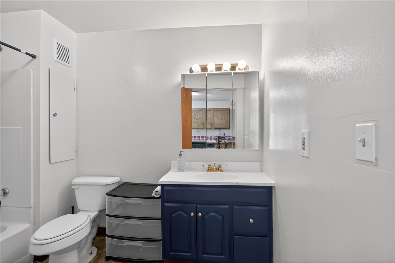 609 Webb Street, Jackson, MI, 49202-3278