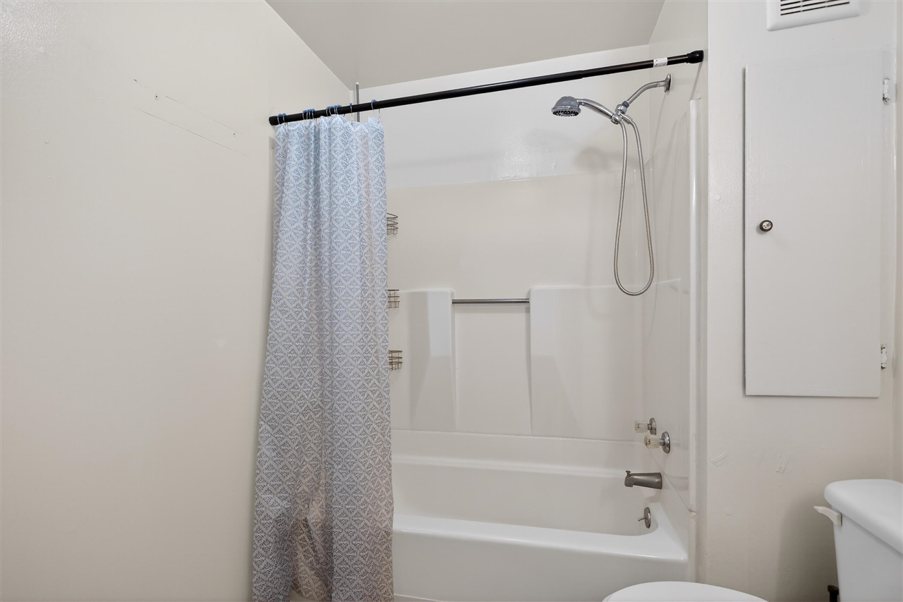 609 Webb Street, Jackson, MI, 49202-3278