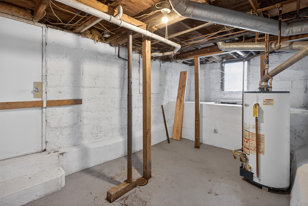 609 Webb Street, Jackson, MI, 49202-3278