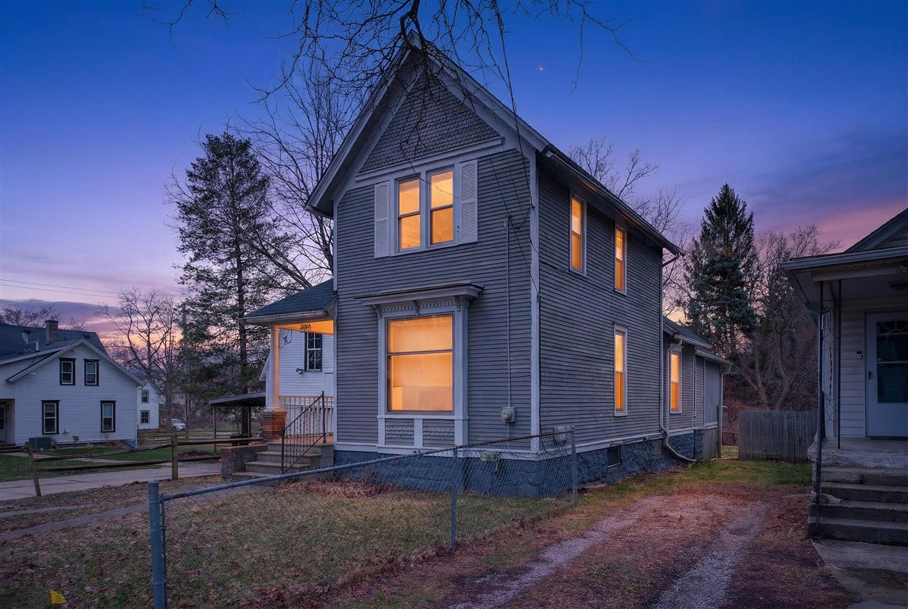 609 Webb Street, Jackson, MI, 49202-3278