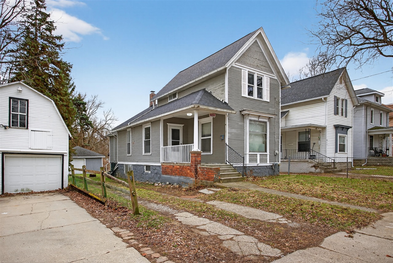 609 Webb Street, Jackson, MI, 49202-3278