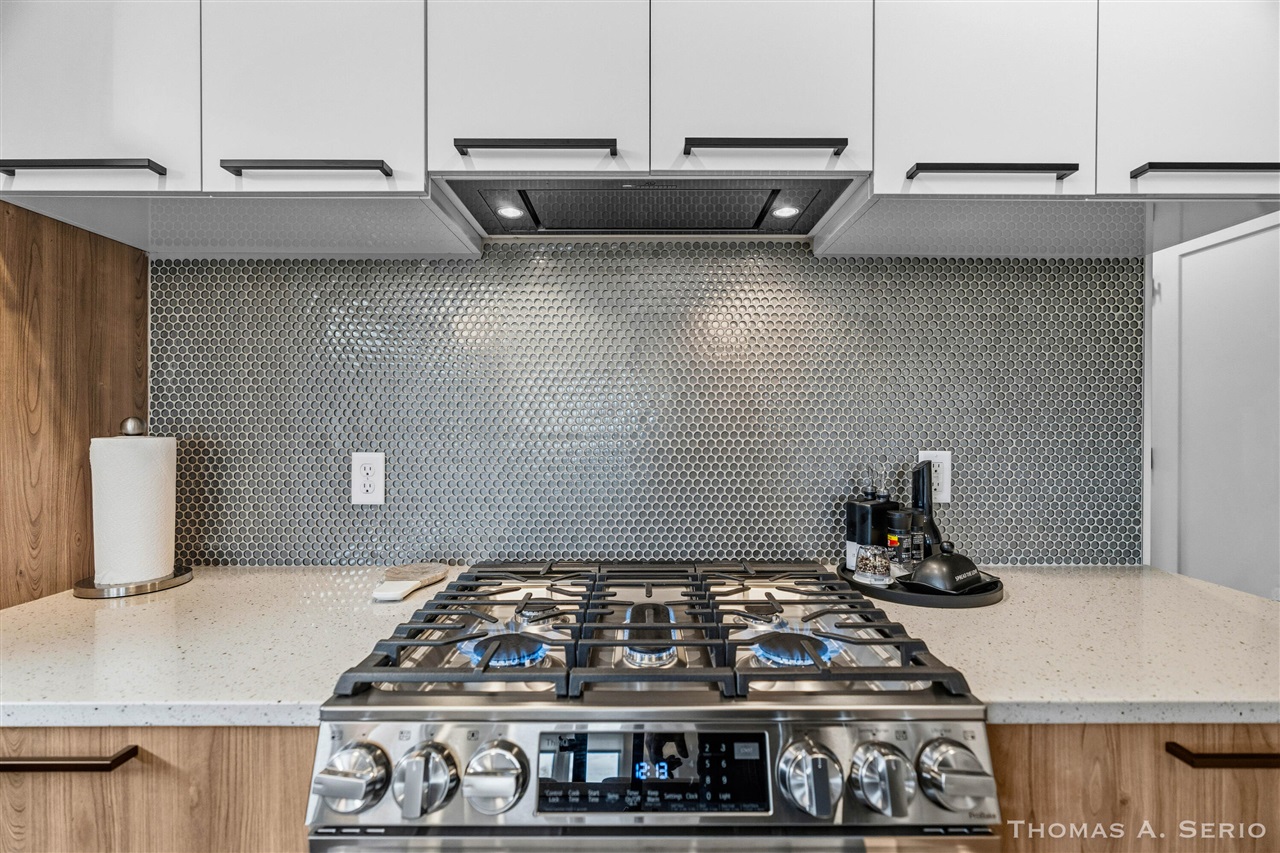 593 W Webster Avenue, Muskegon, MI, 49440-1053