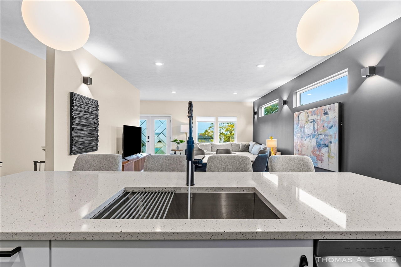 593 W Webster Avenue, Muskegon, MI, 49440-1053