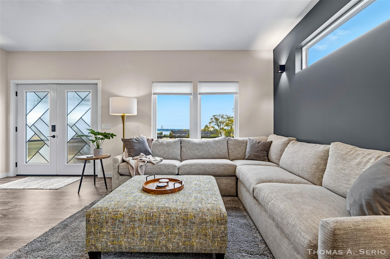 593 W Webster Avenue, Muskegon, MI, 49440-1053