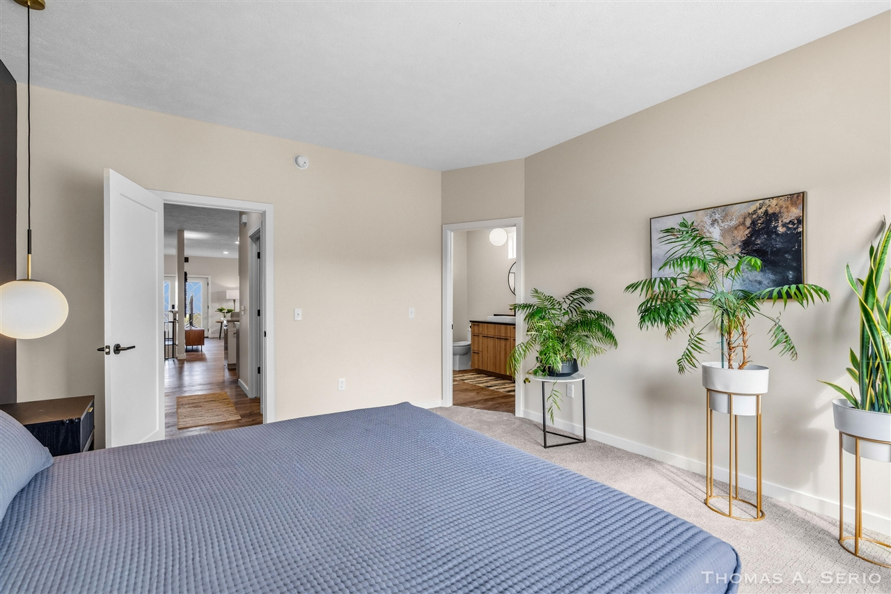 593 W Webster Avenue, Muskegon, MI, 49440-1053