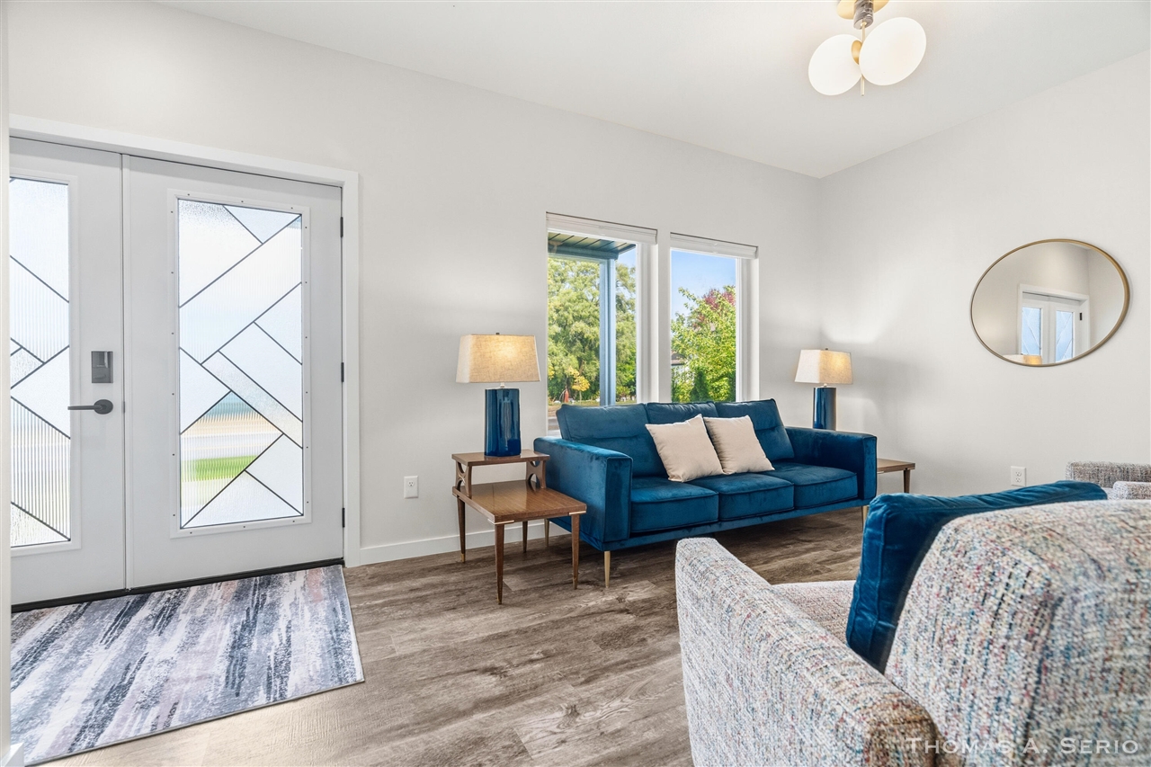 593 W Webster Avenue, Muskegon, MI, 49440-1053