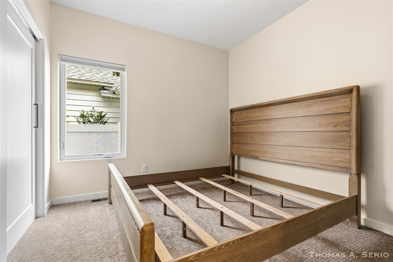 593 W Webster Avenue, Muskegon, MI, 49440-1053