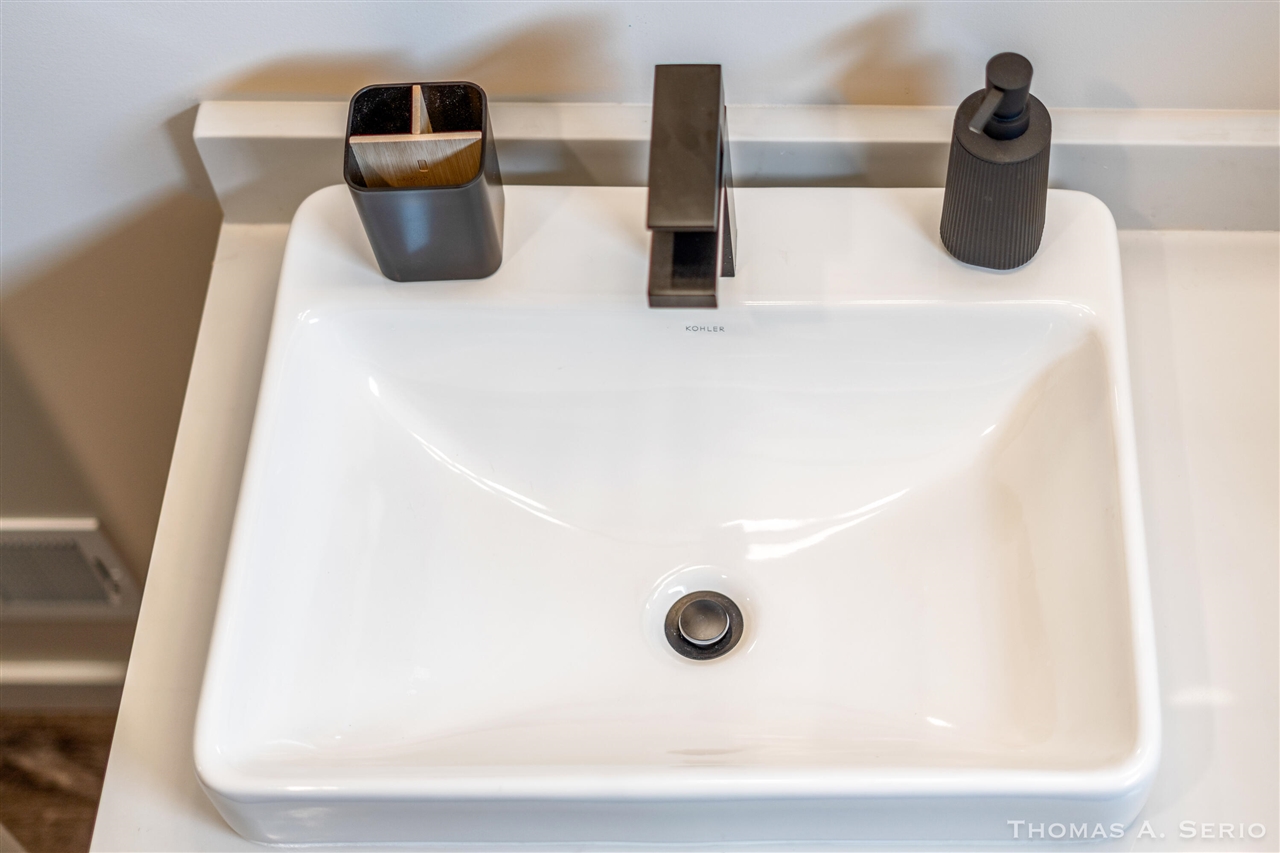 593 W Webster Avenue, Muskegon, MI, 49440-1053