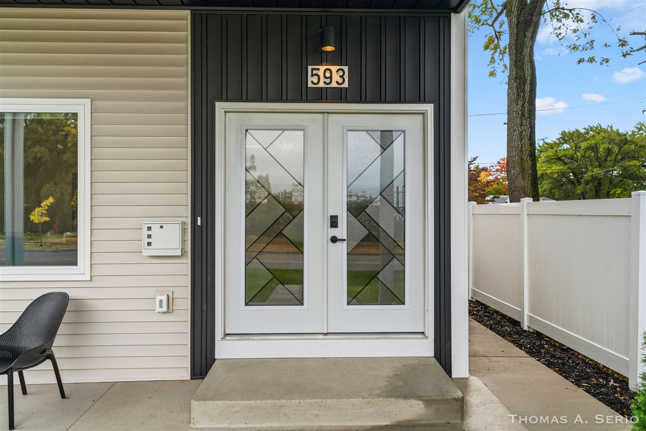 593 W Webster Avenue, Muskegon, MI, 49440-1053